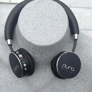 Puro Black Wireless Headphones NWOT 45mm driver